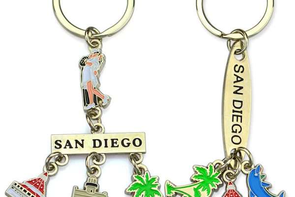 Custom Enamel Zinc Alloy Keychain | Leon Gift