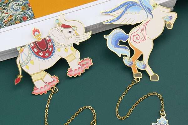 Custom Animal Die Cast Bookmark | Leon Gift