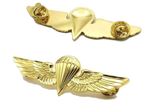 Custom Enamel Zinc Alloy Lapel Pin | Leon Gift