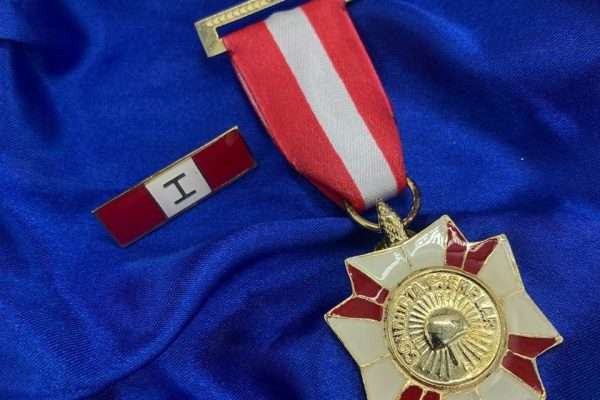 Custom Graduation Die Cast Medal | Leon Gift