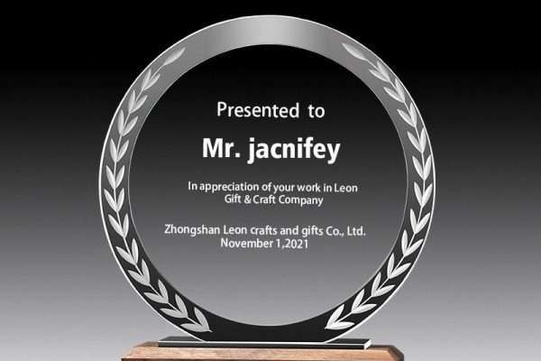 Custom Golf Crystal Trophy | Leon Gift